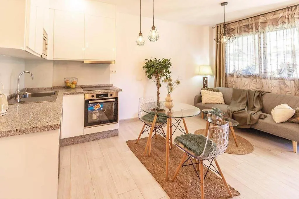 Beautiful And Elegant One Bedroom Apartment フエンヒロラ